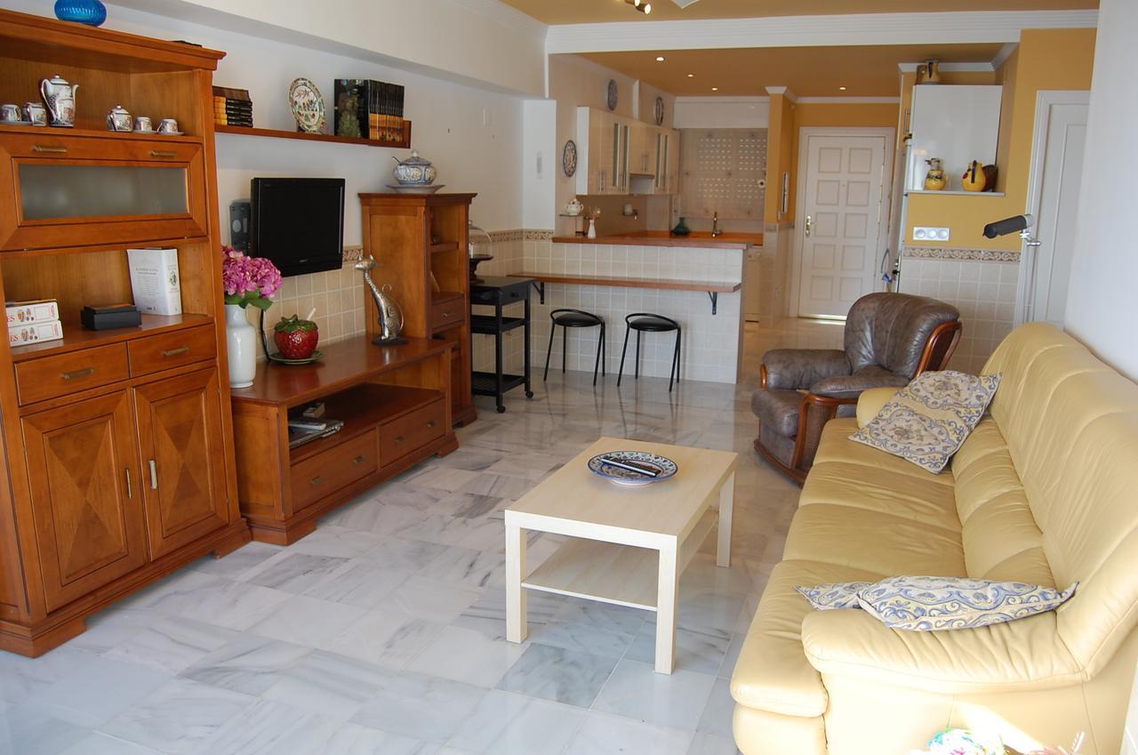 Apartment Fuentes De Нерха Экстерьер фото